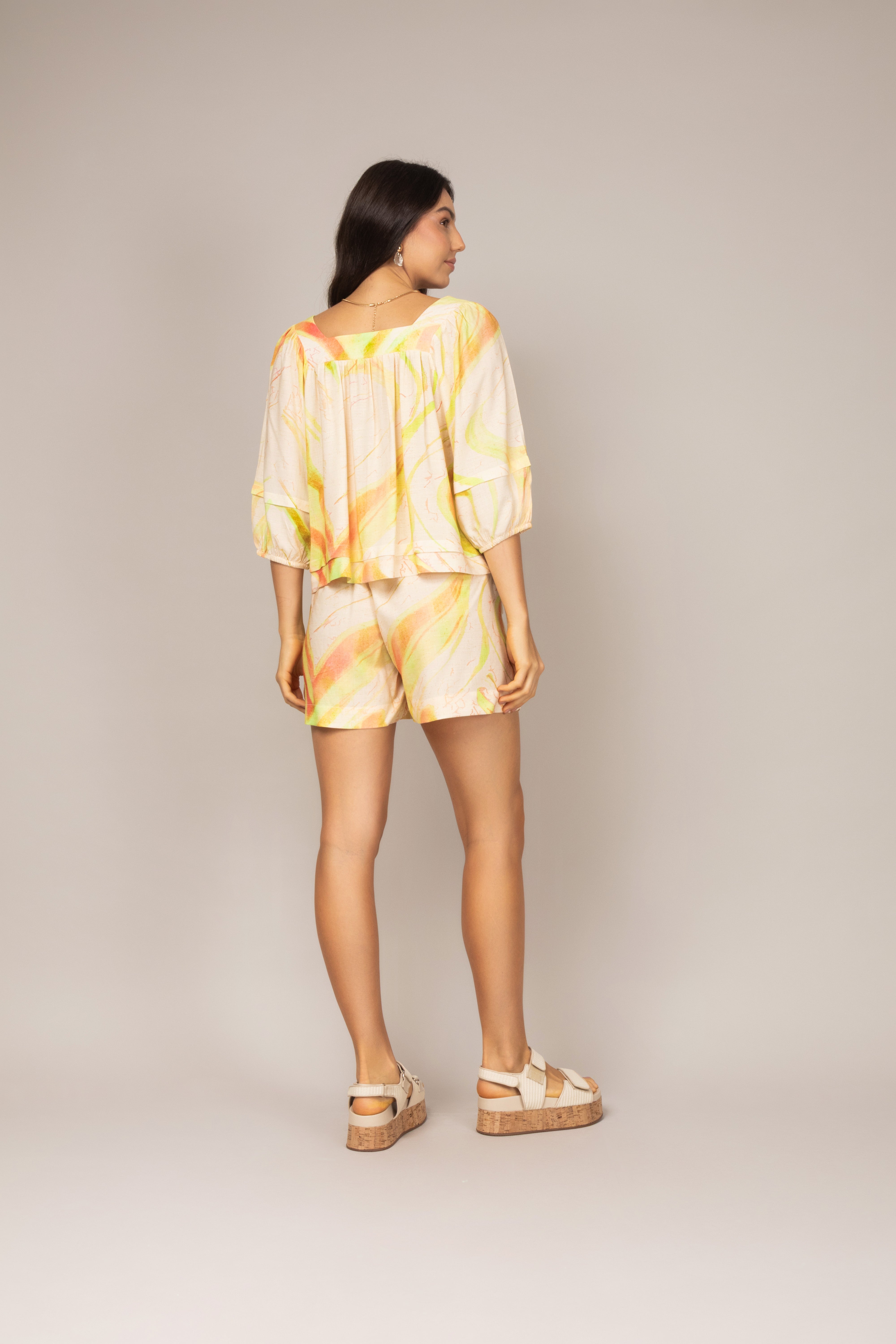 Conjunto de Short e Blusa com Estampa