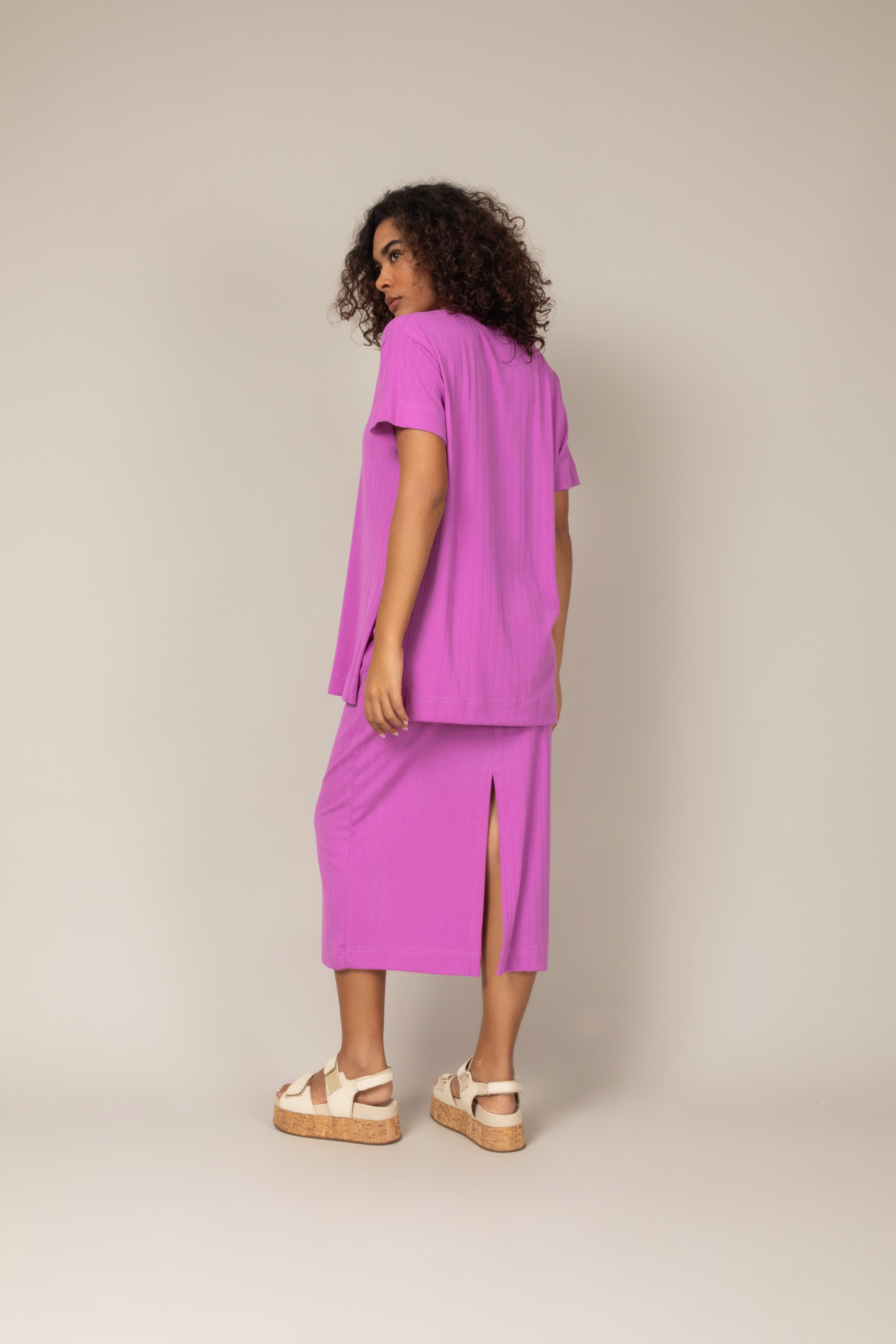 Conjunto Canelado Blusa e Saia Midi