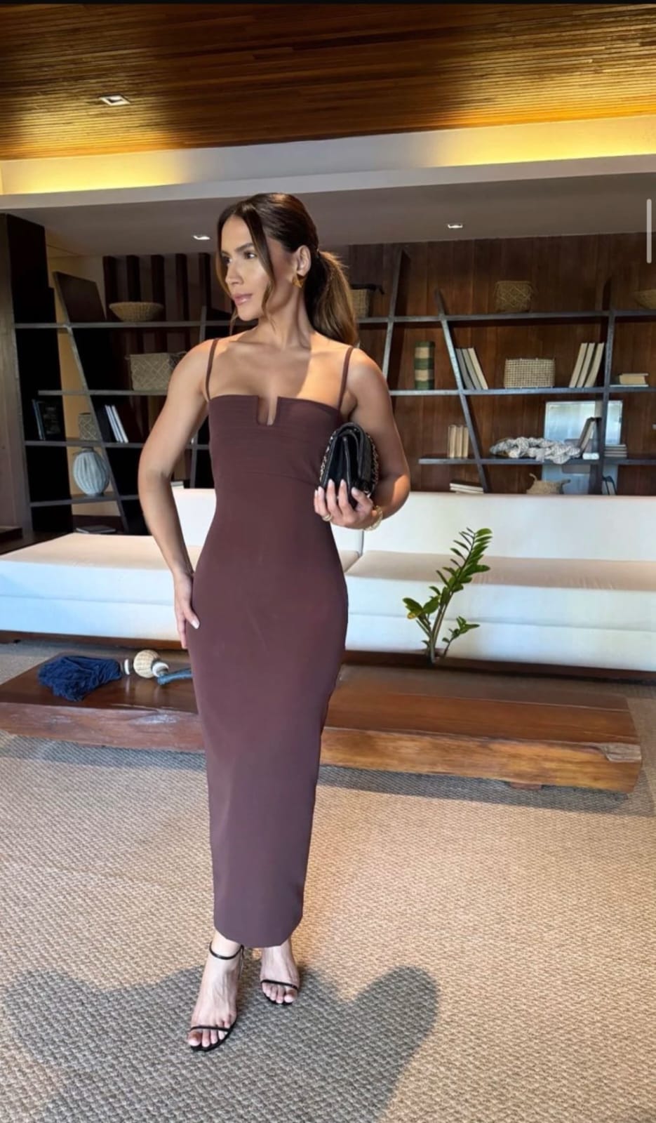 Vestido Midi Marrom Carolla